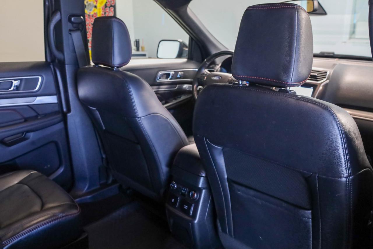 Ford Explorer photo 22