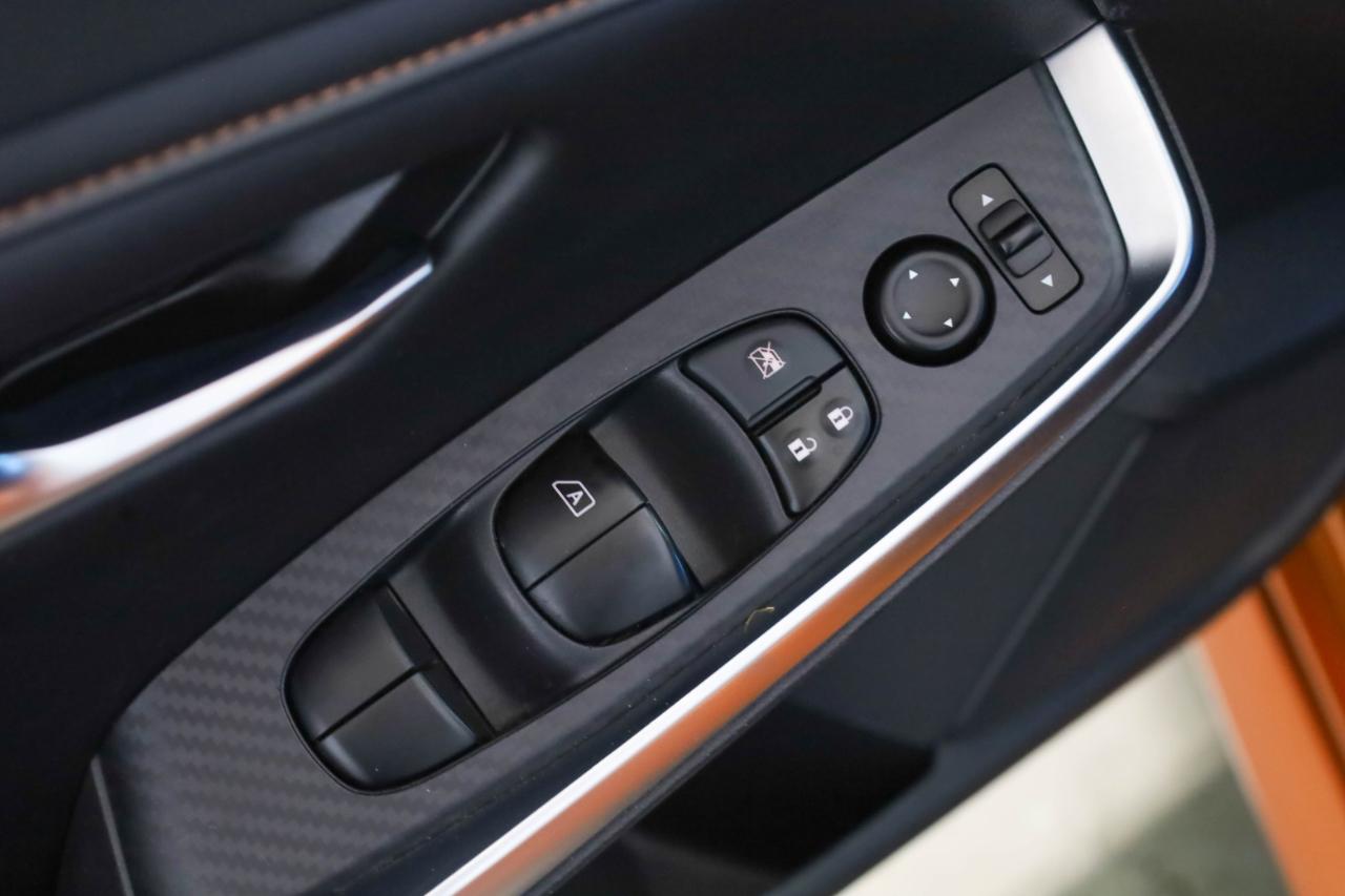 Nissan Sentra SR CVT 2021