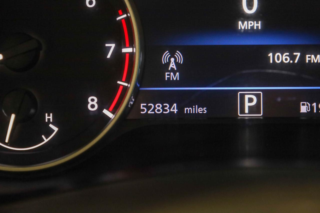 Nissan Sentra SR CVT 2021