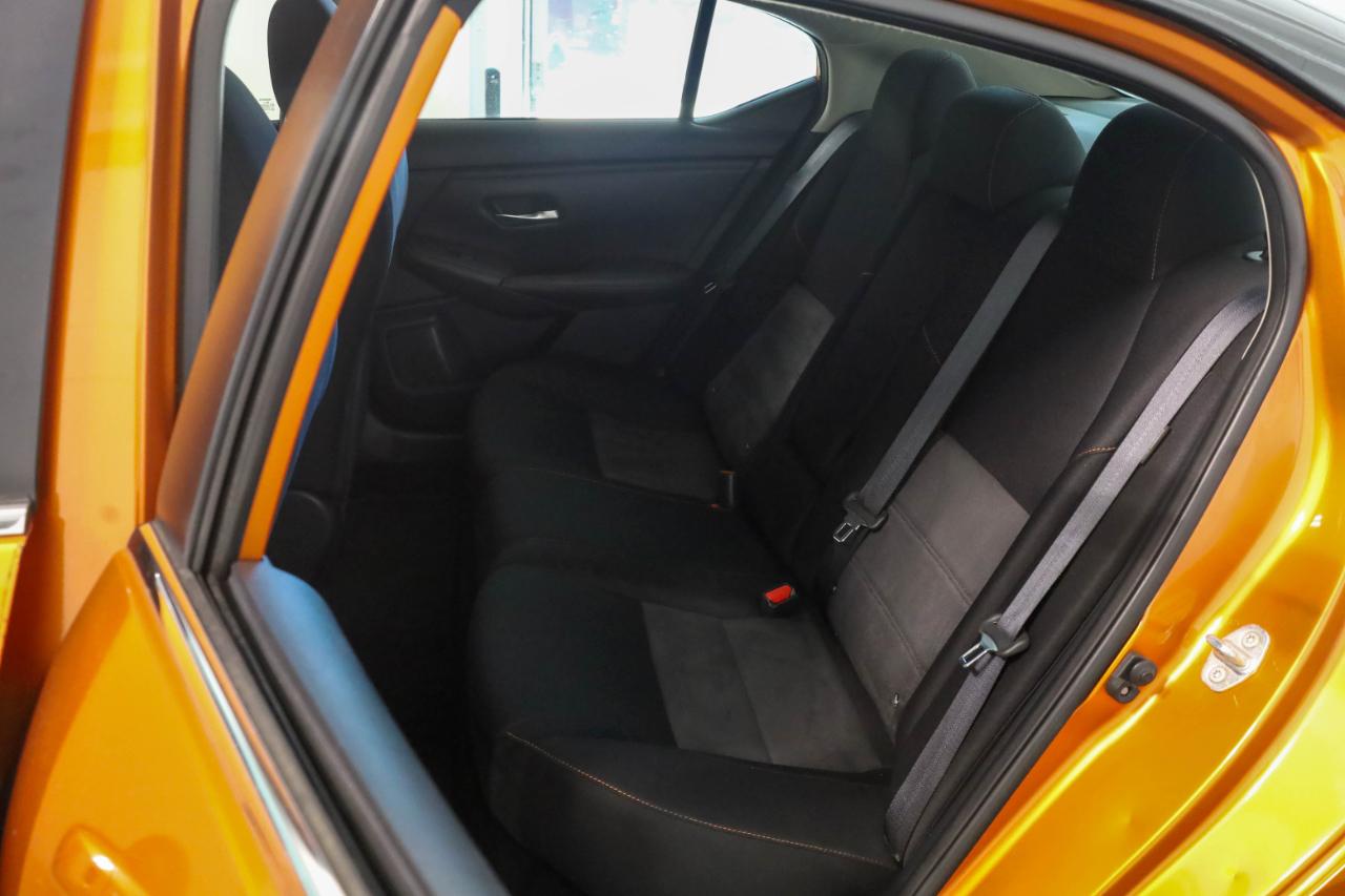 Nissan Sentra SR CVT 2021