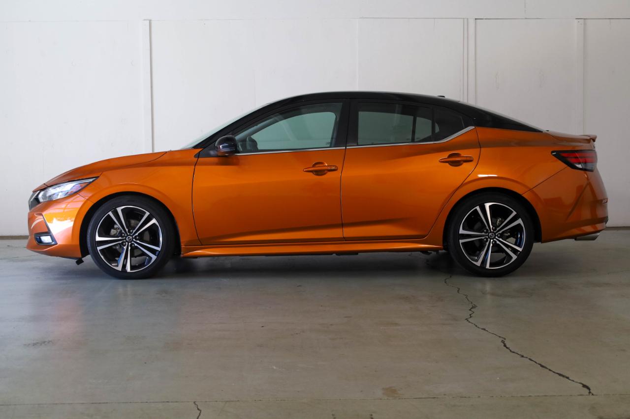 Nissan Sentra SR CVT 2021
