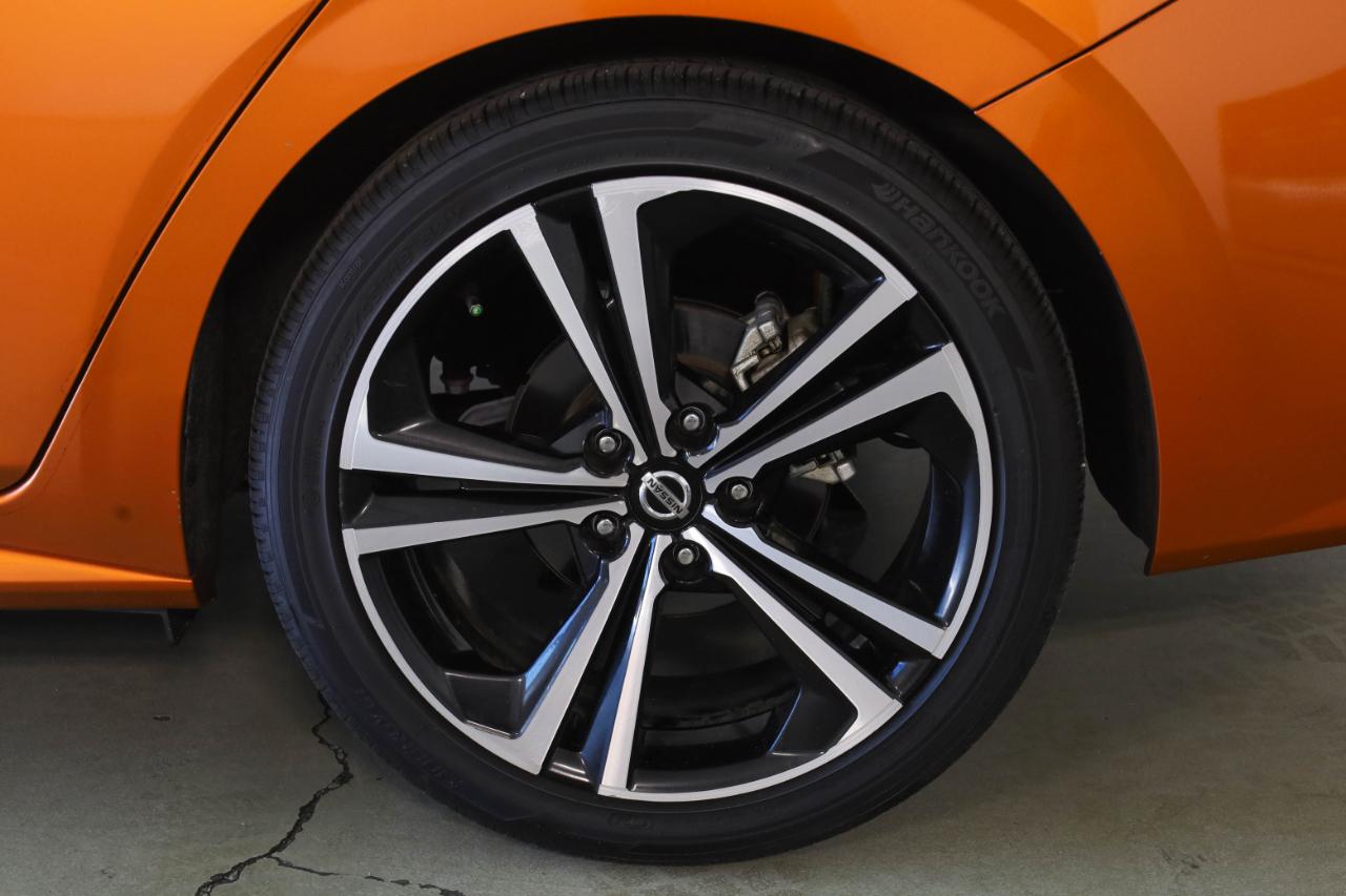 Nissan Sentra SR CVT 2021