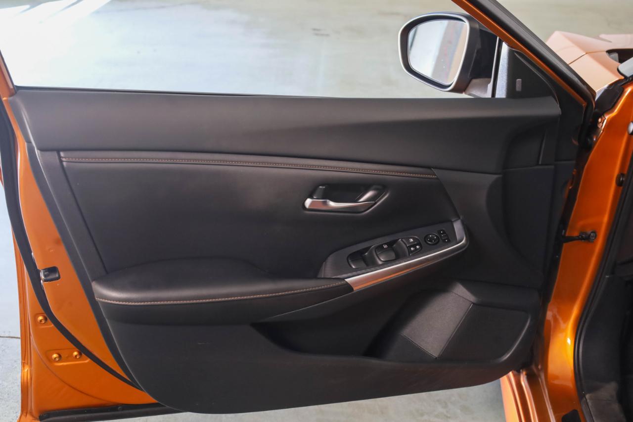 Nissan Sentra SR CVT 2021