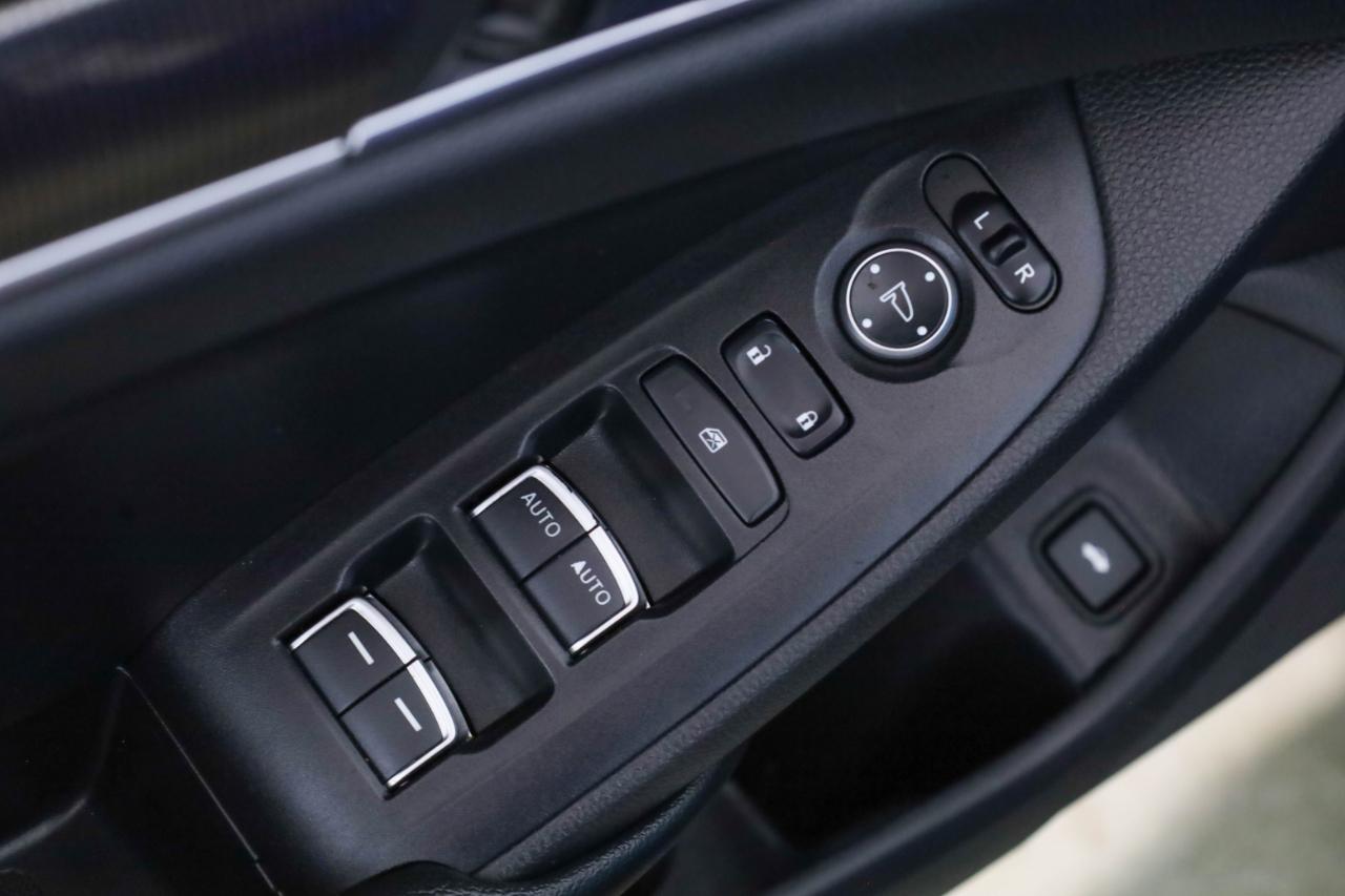 Honda Accord photo 28