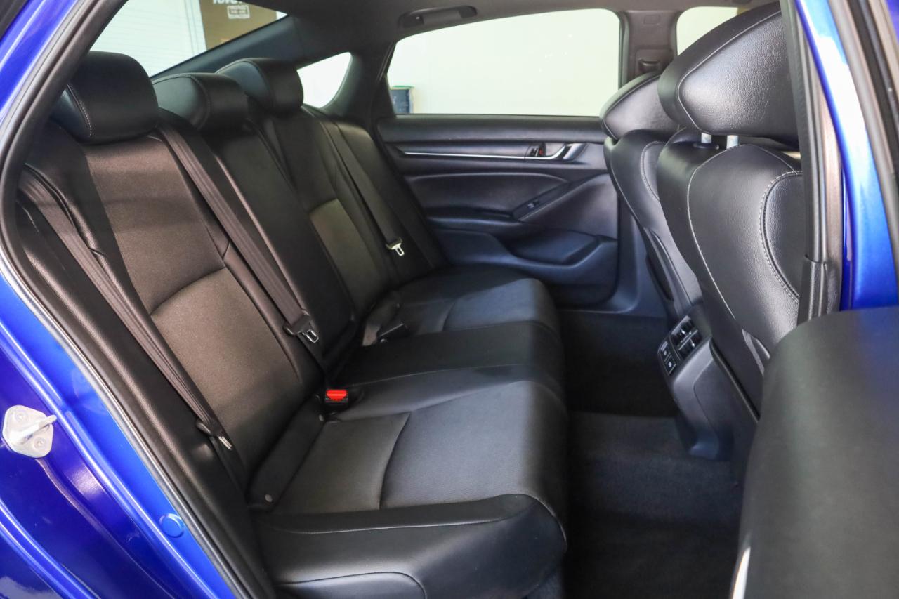 Honda Accord photo 20
