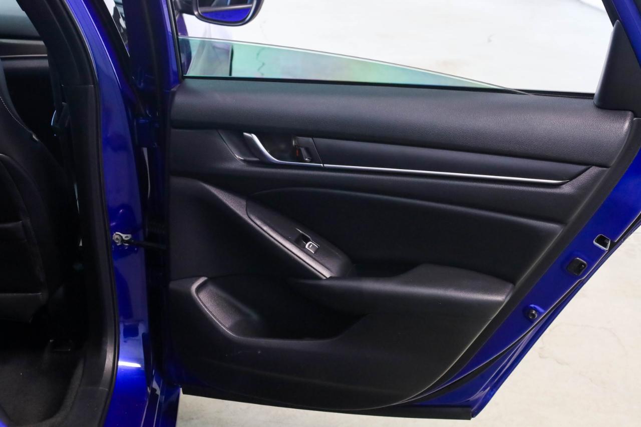 Honda Accord photo 37