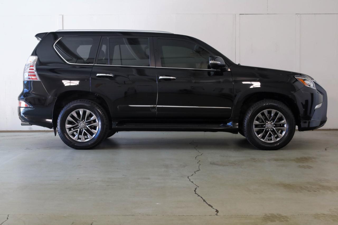 Lexus GX photo 4