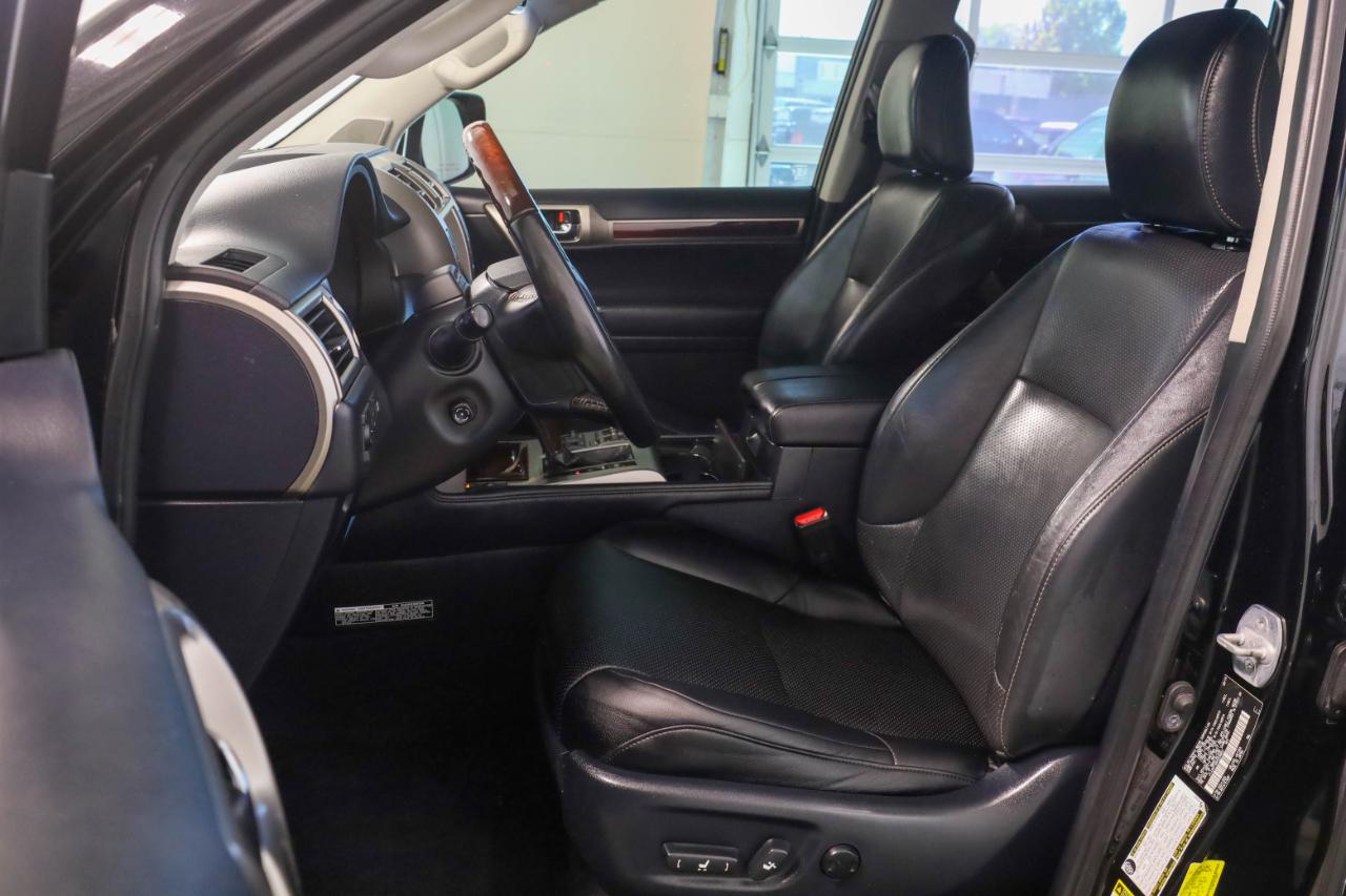 Lexus GX photo 12