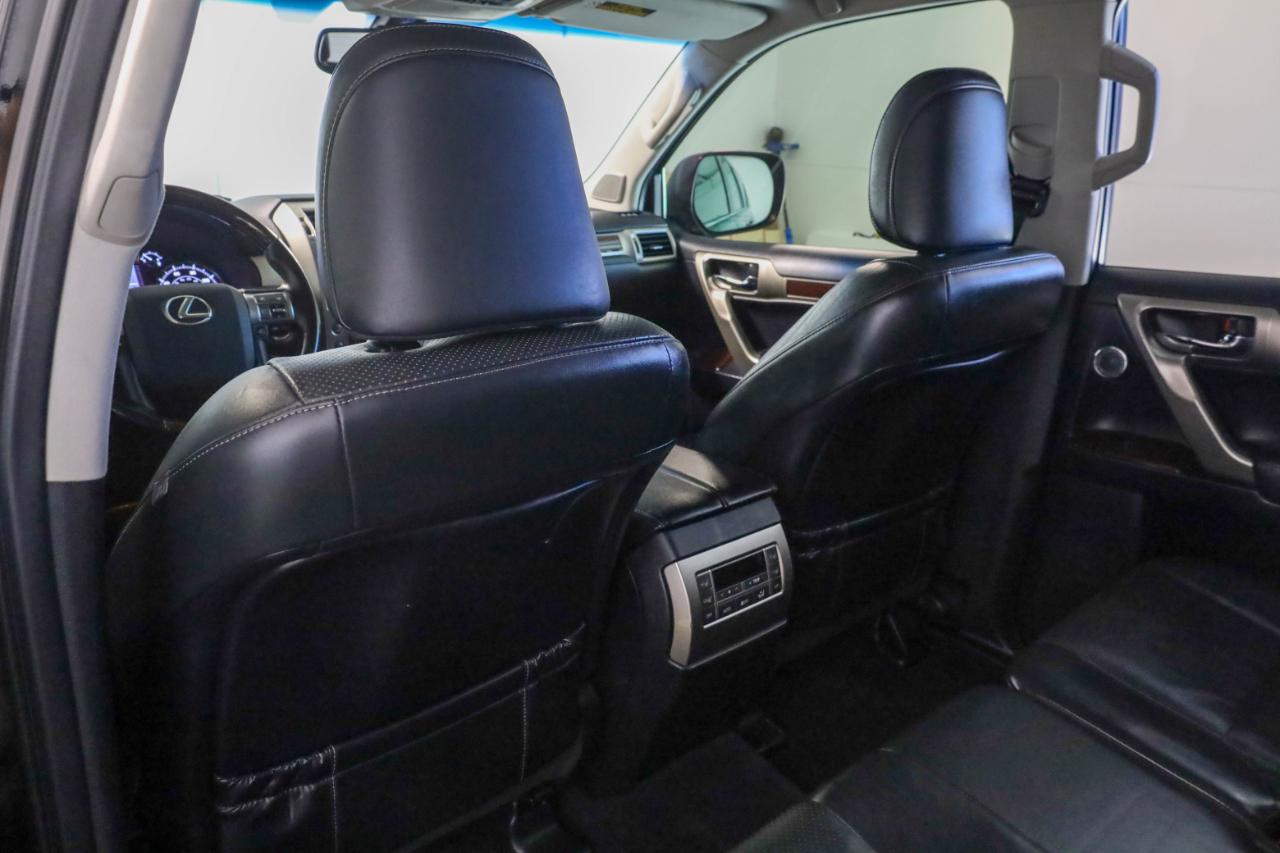 Lexus GX photo 18
