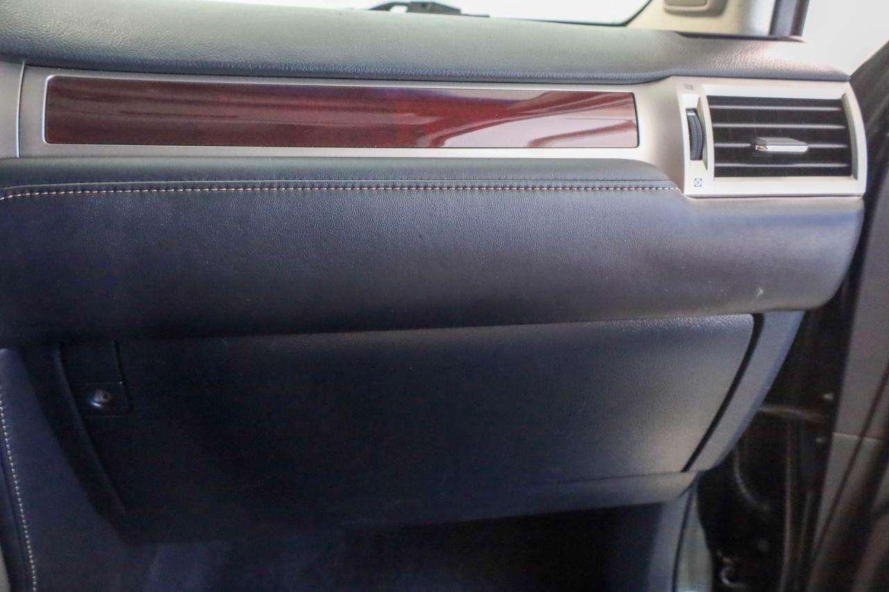 Lexus GX photo 50