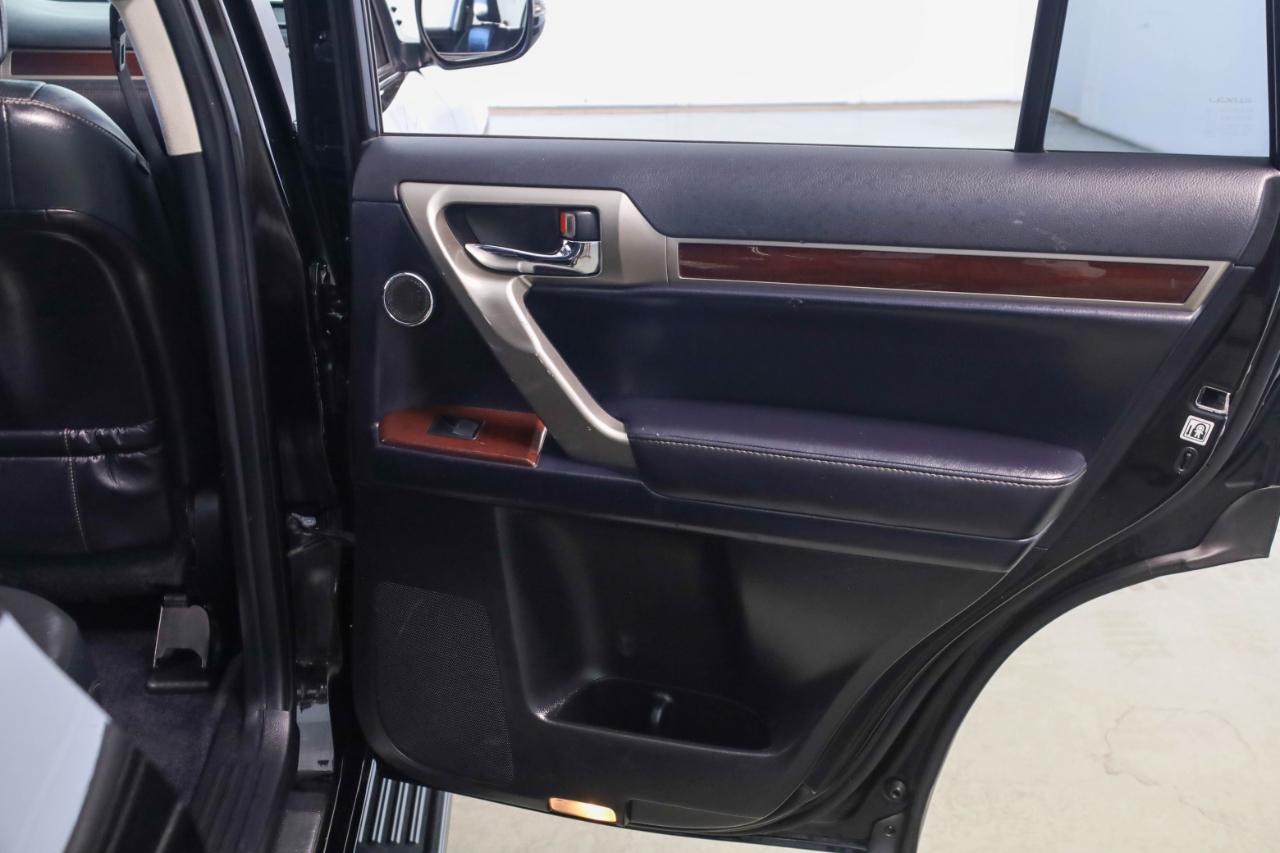 Lexus GX photo 45