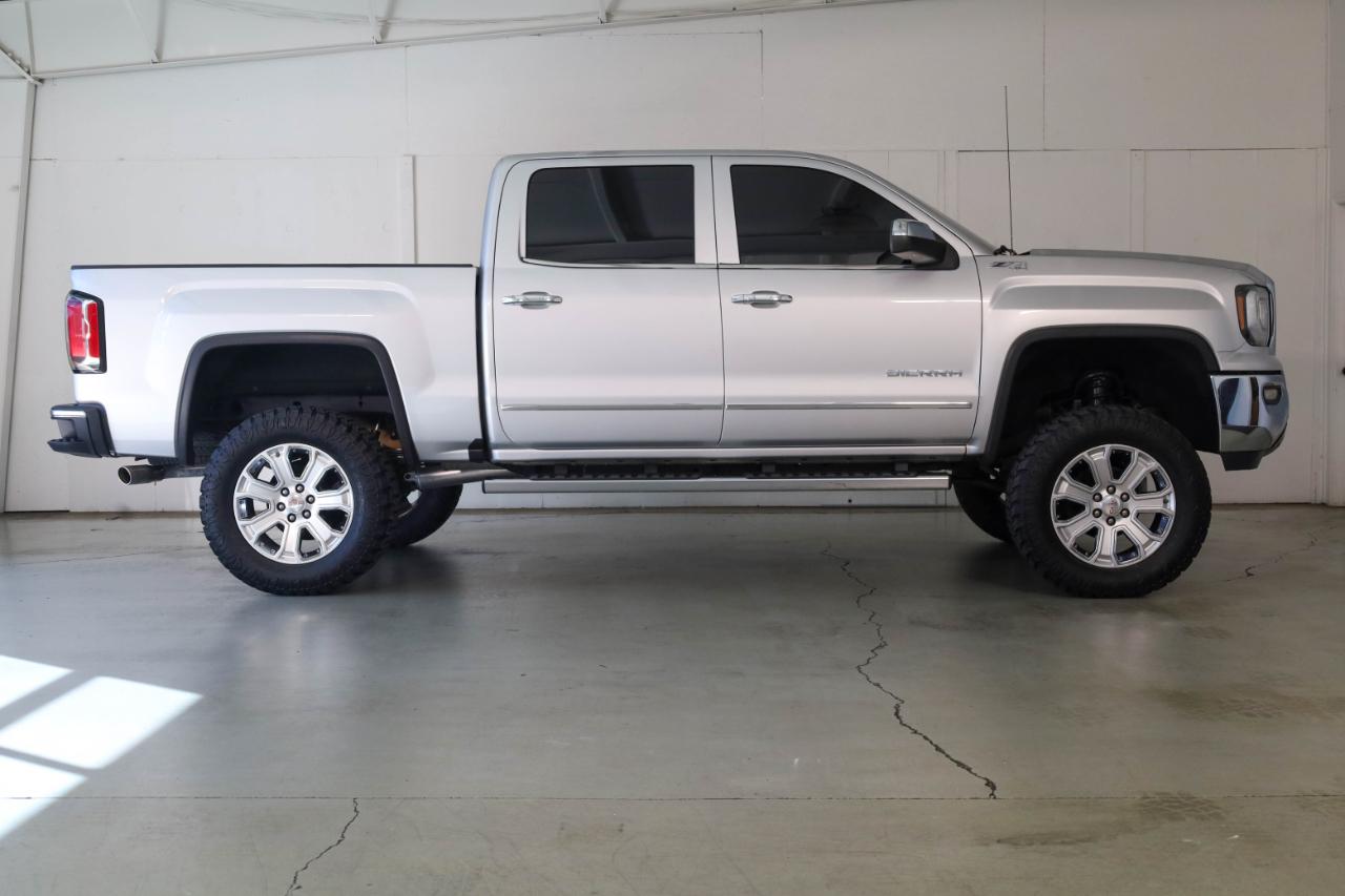 GMC Sierra photo 4