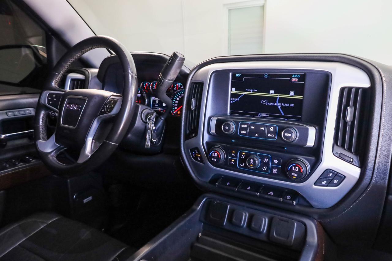GMC Sierra photo 14