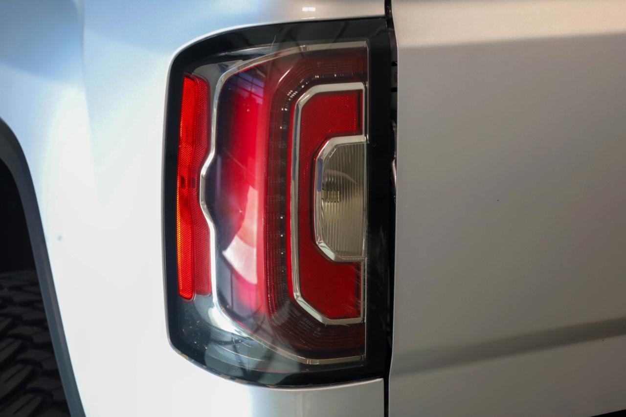 GMC Sierra photo 19