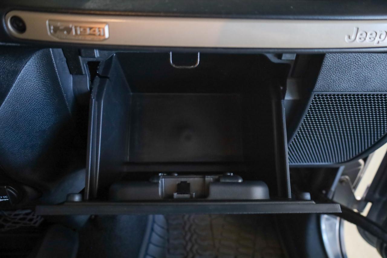 Jeep Wrangler photo 38