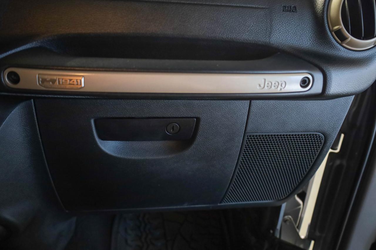 Jeep Wrangler photo 37