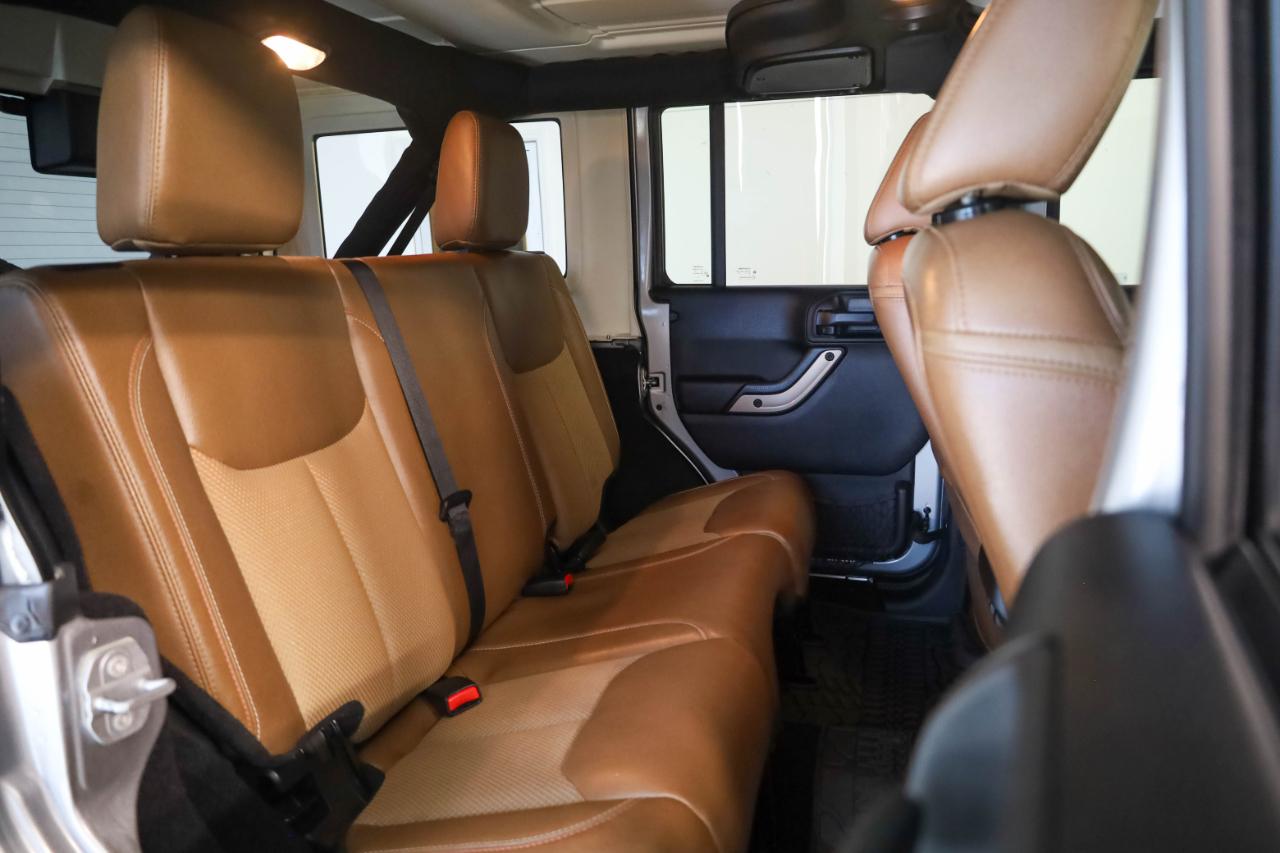 Jeep Wrangler photo 20
