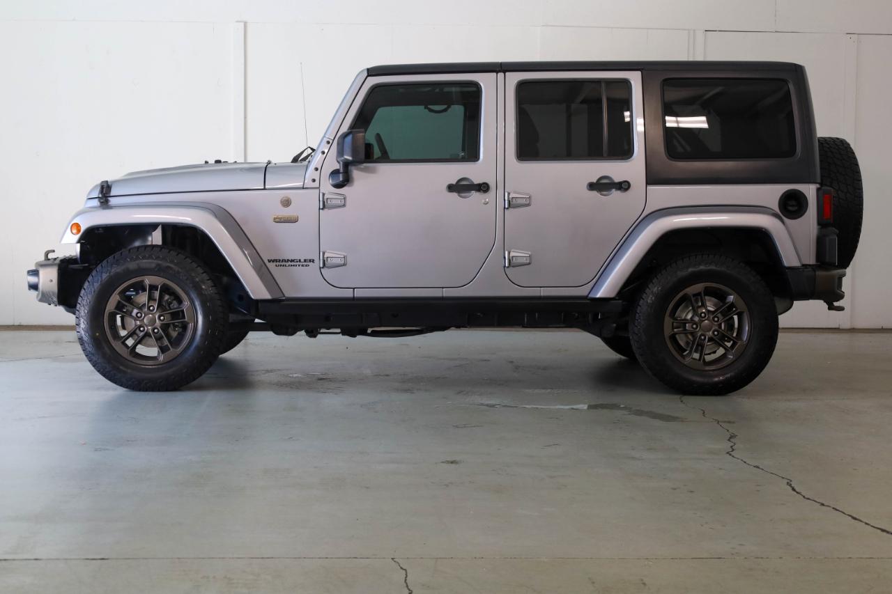 Jeep Wrangler photo 6