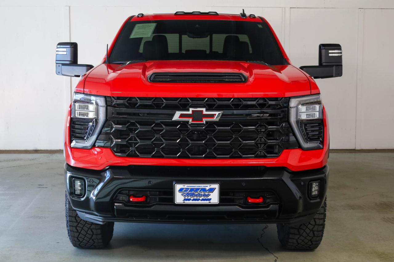 Chevrolet Silverado HD photo 3