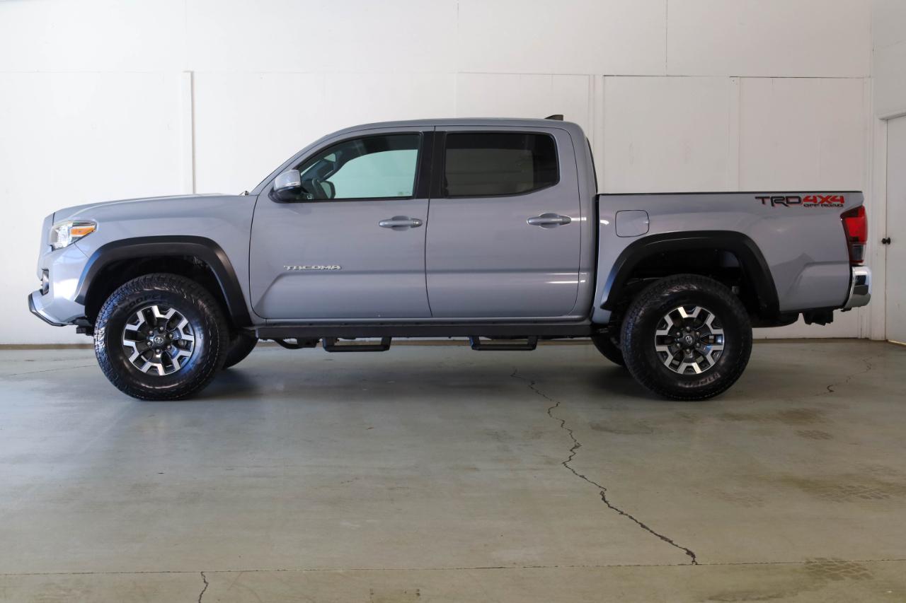 Toyota Tacoma photo 6