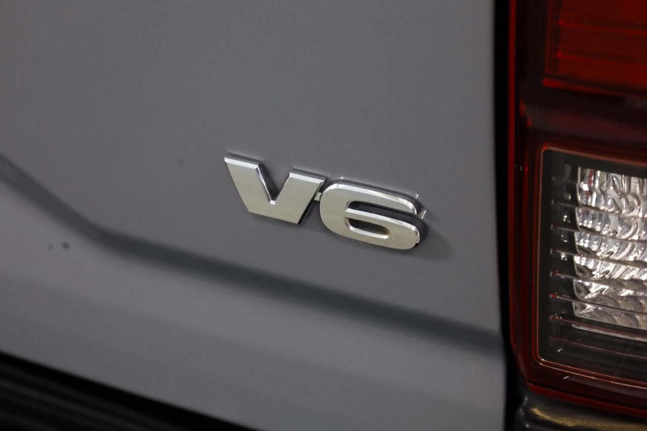 Toyota Tacoma photo 42