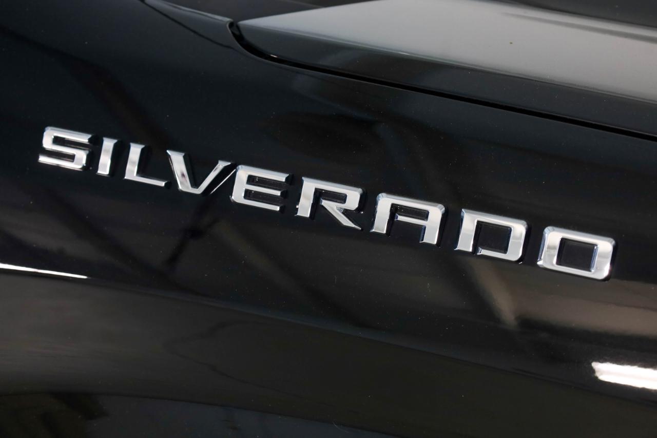 Chevrolet Silverado photo 9