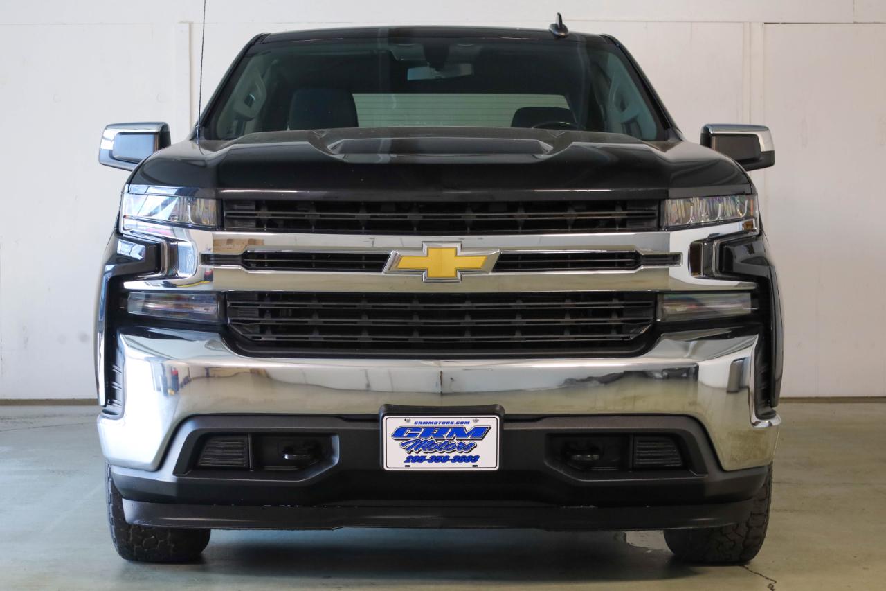 Chevrolet Silverado photo 3