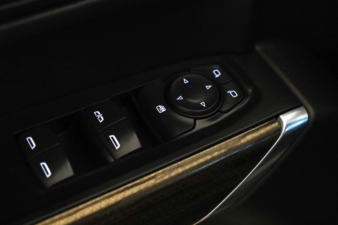 Chevrolet Silverado photo 29