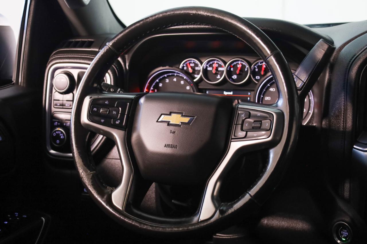 Chevrolet Silverado photo 23