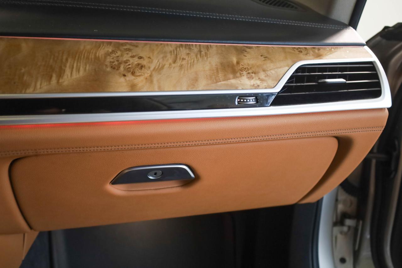 BMW 750i, B7 photo 43