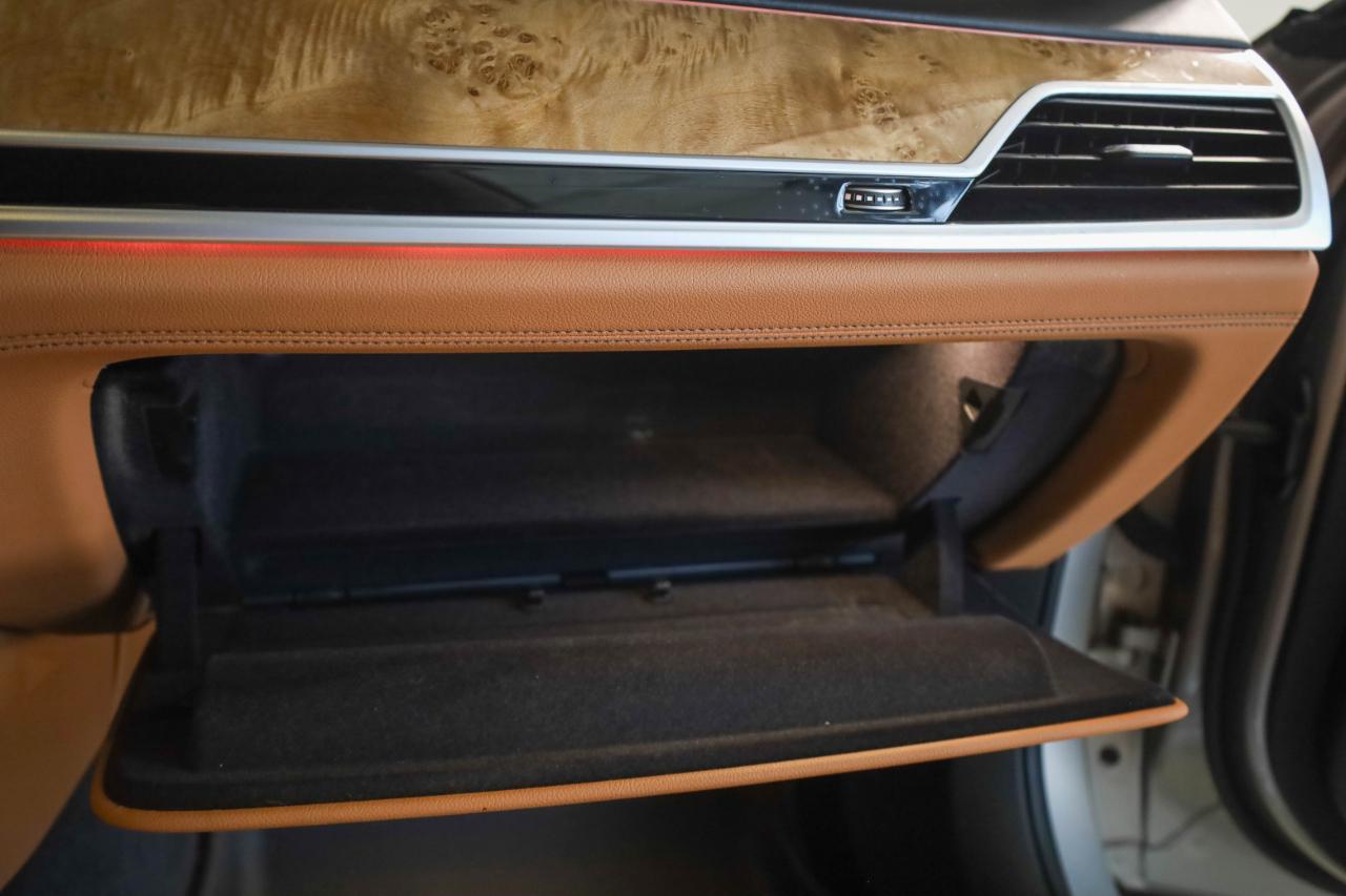 BMW 750i, B7 photo 44