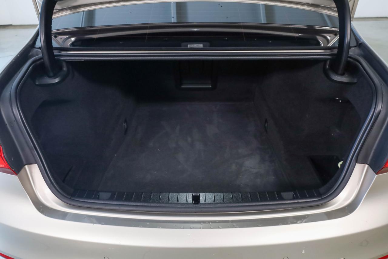 BMW 750i, B7 photo 26