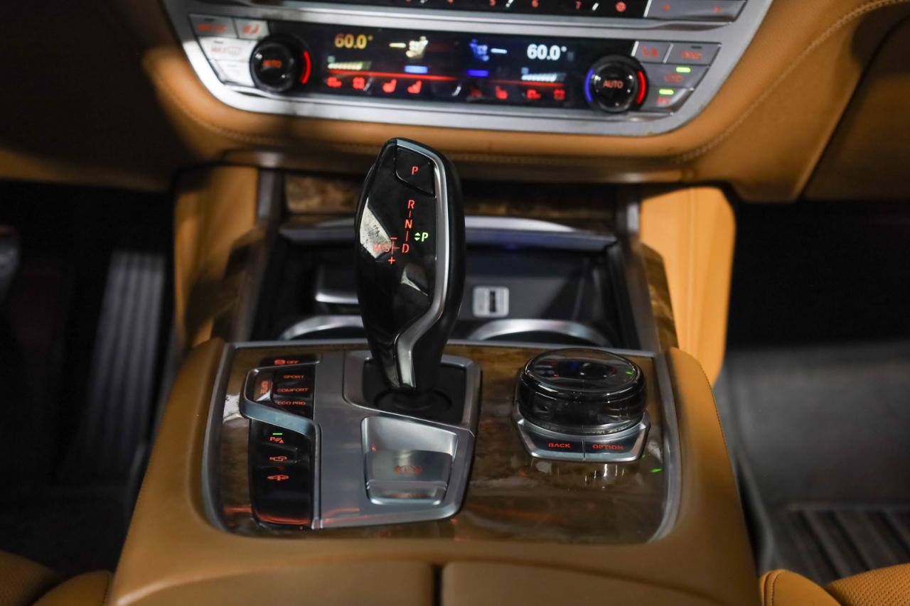 BMW 750i, B7 photo 37