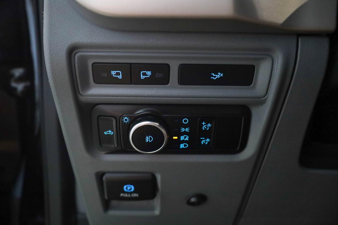 Ford F-150 photo 30