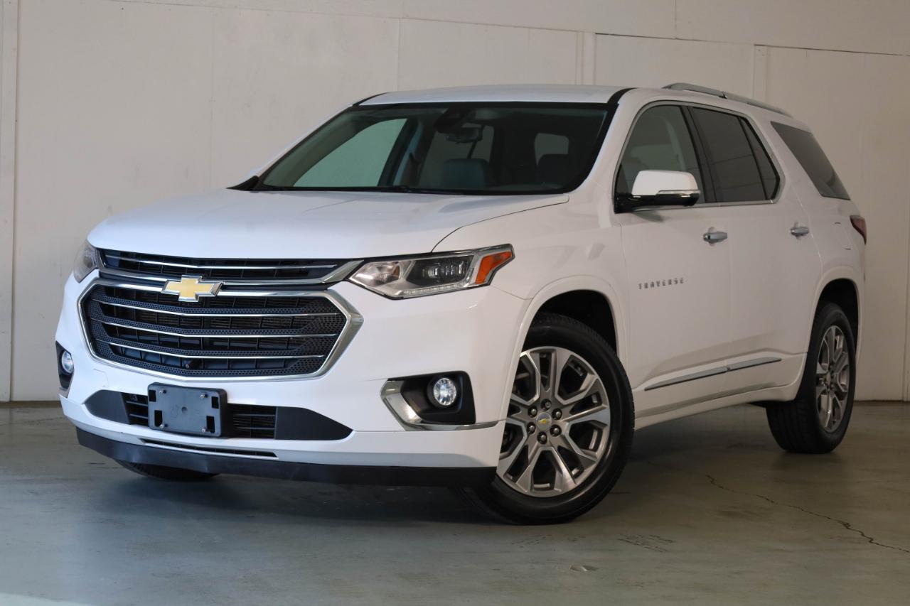 Chevrolet Traverse photo 2