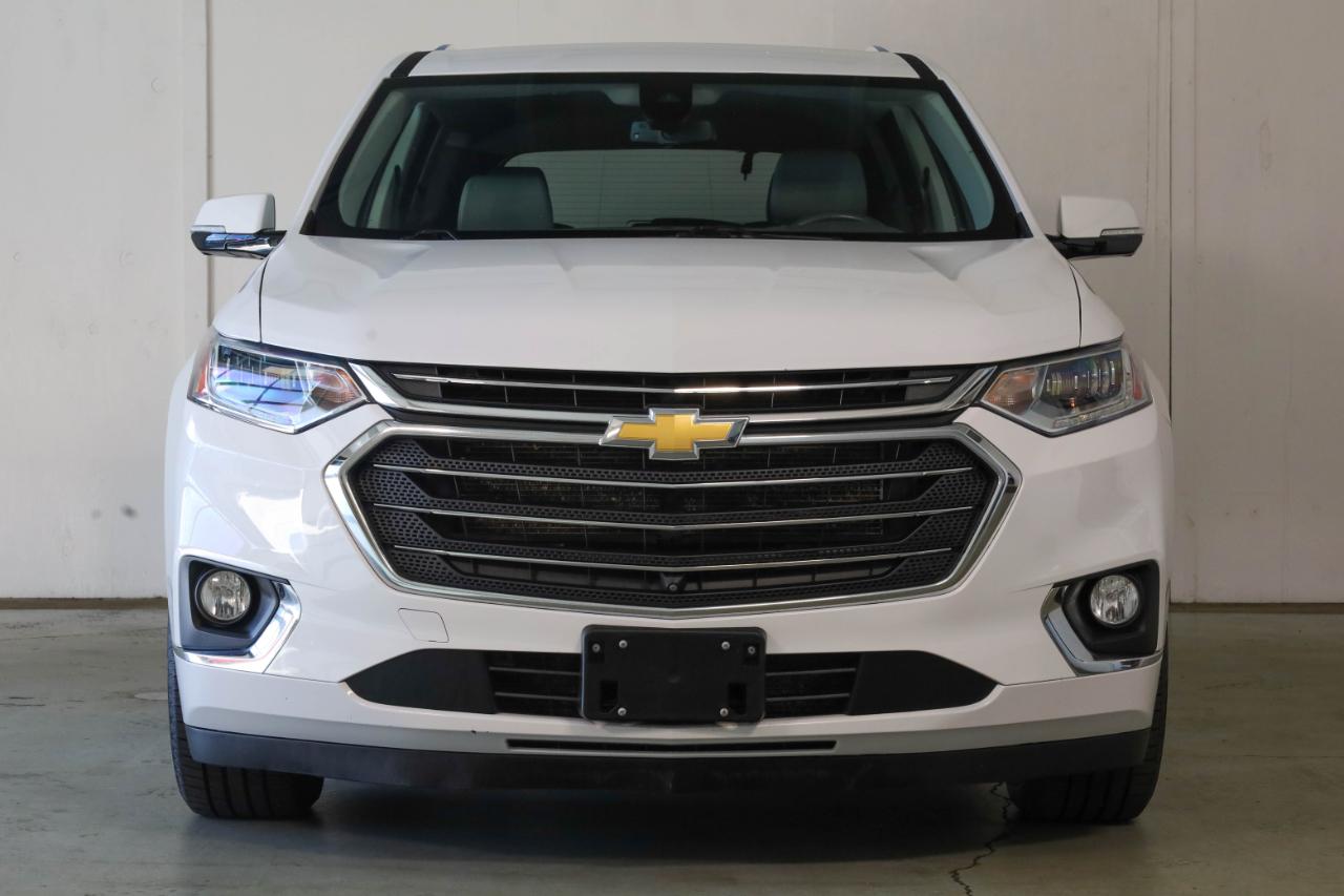 Chevrolet Traverse photo 3