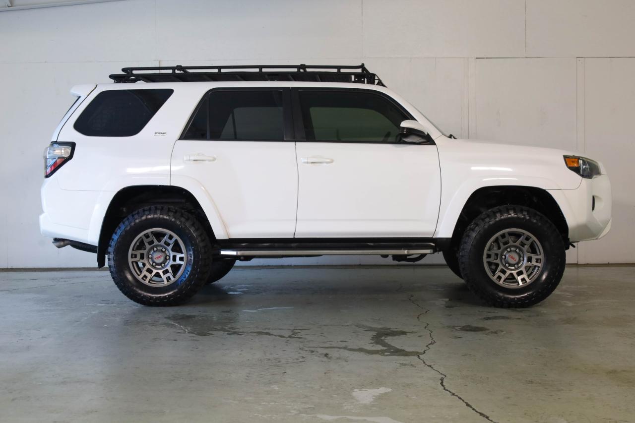 Toyota 4Runner photo 4