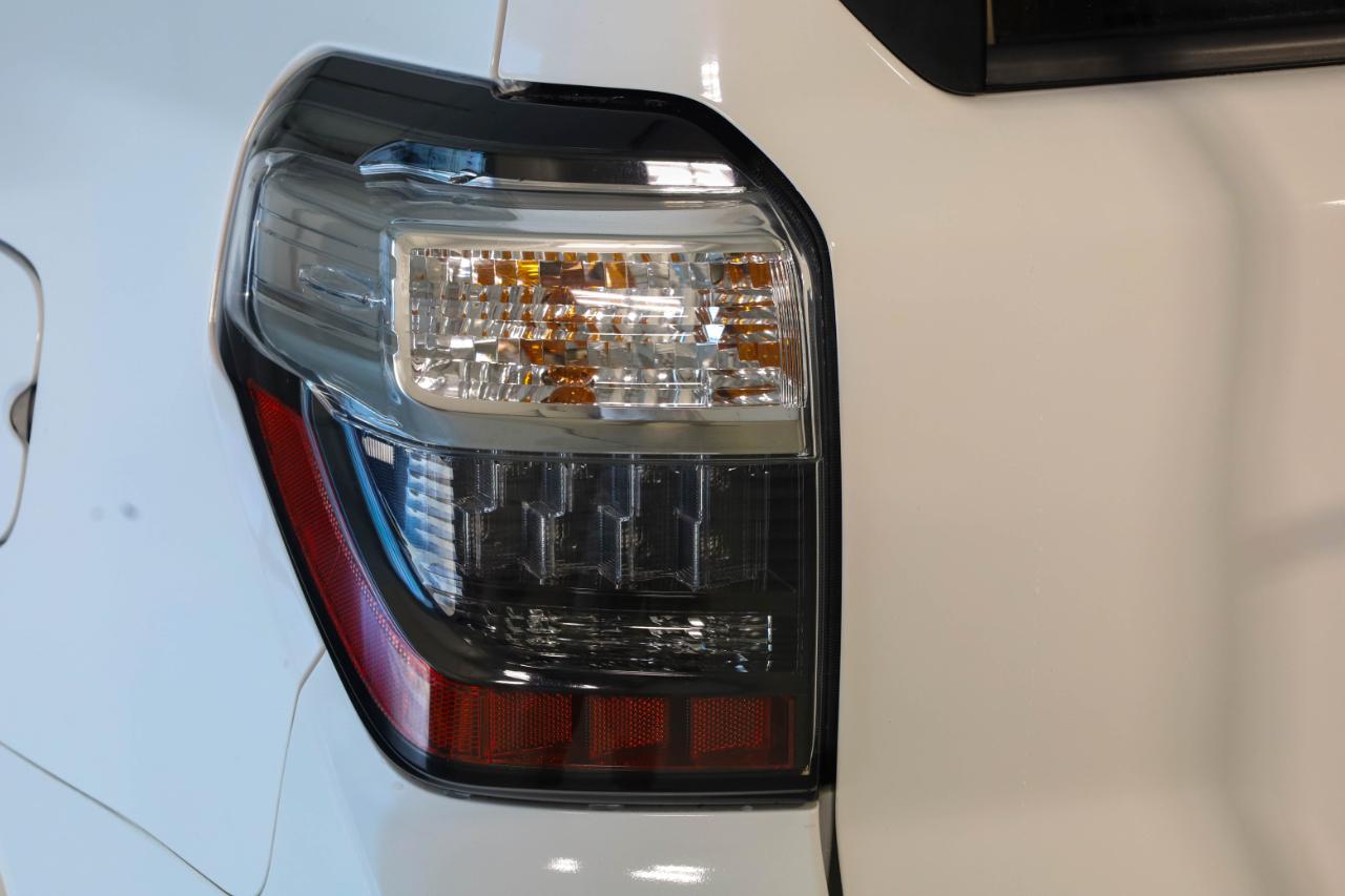 Toyota 4Runner photo 19