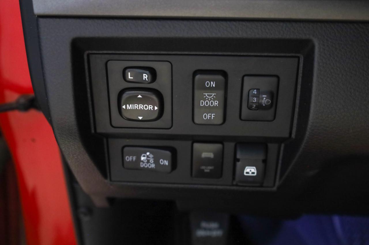Toyota Tundra photo 31