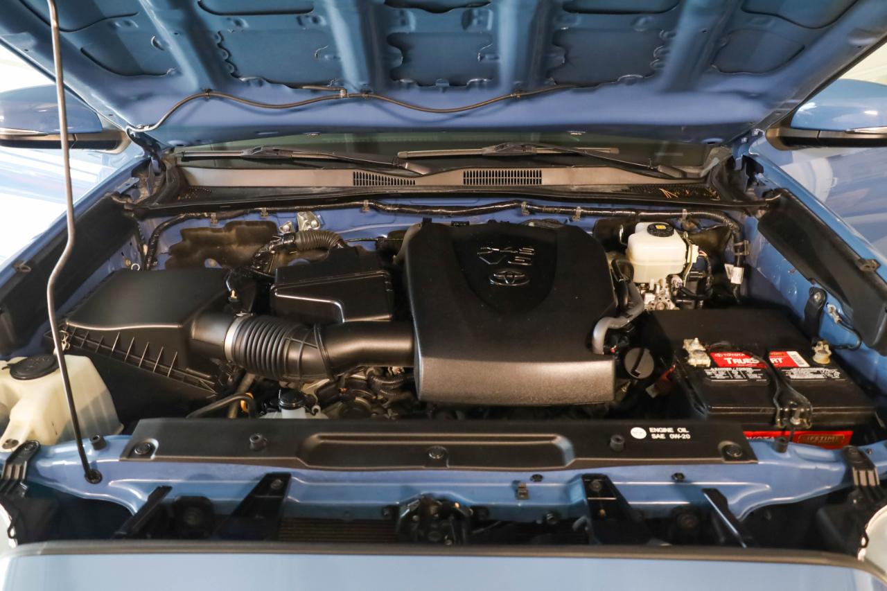 Toyota Tacoma photo 45