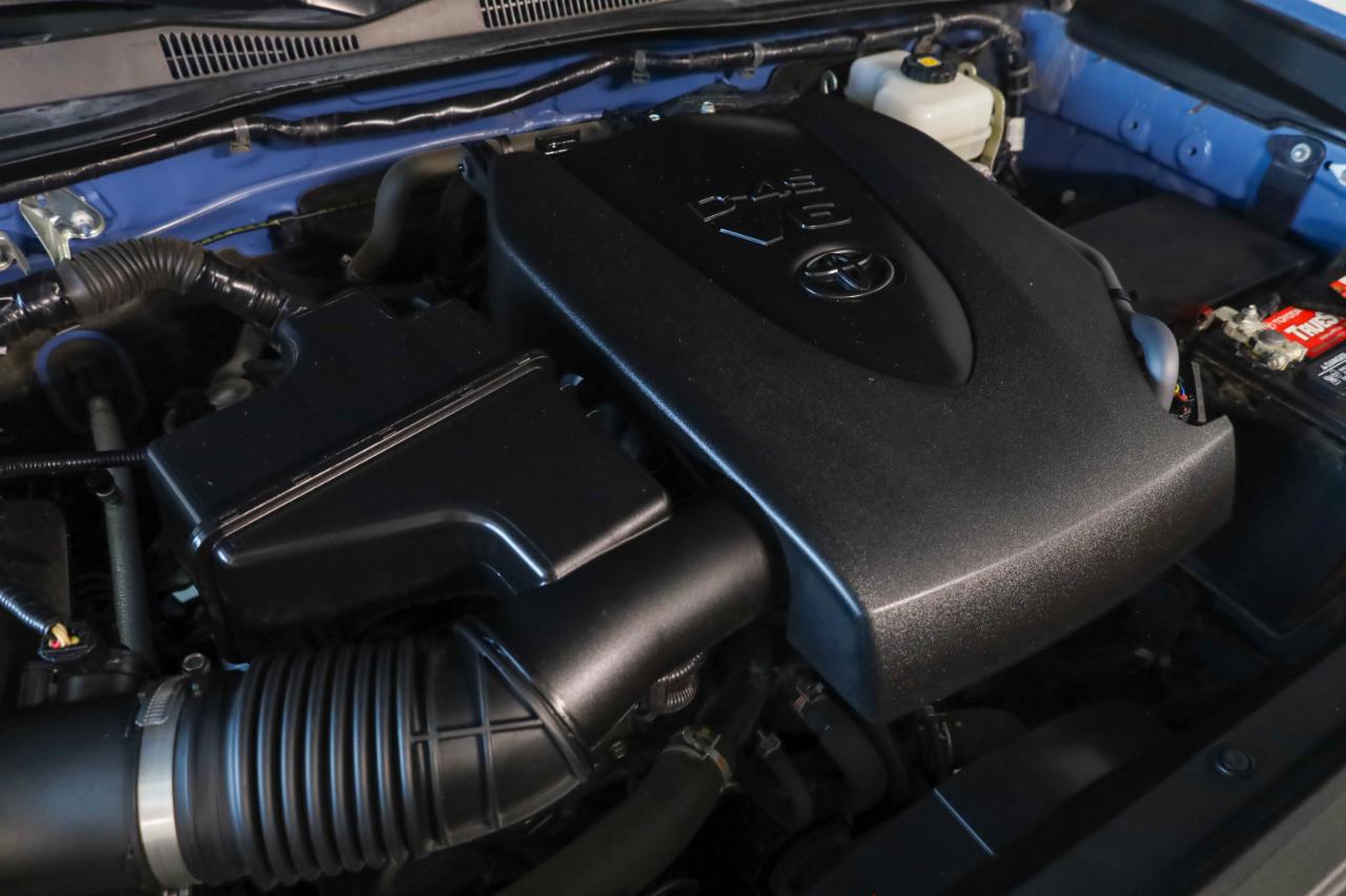 Toyota Tacoma photo 46