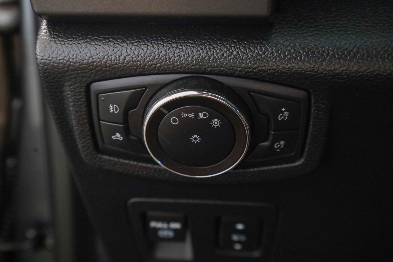 Ford F-150 photo 30