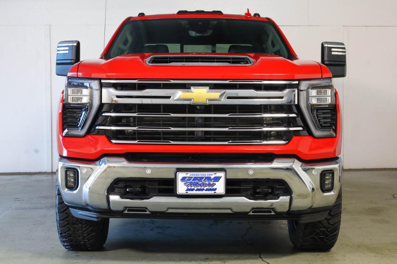 Chevrolet Silverado HD photo 3