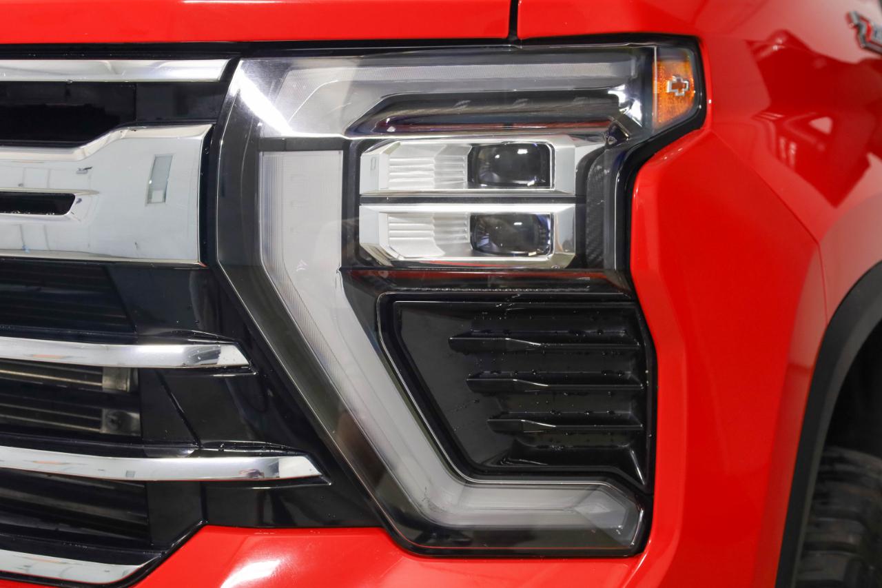 Chevrolet Silverado HD photo 13