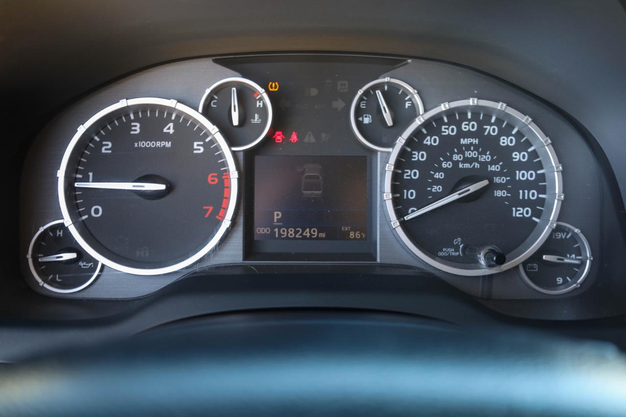 Toyota Tundra photo 23