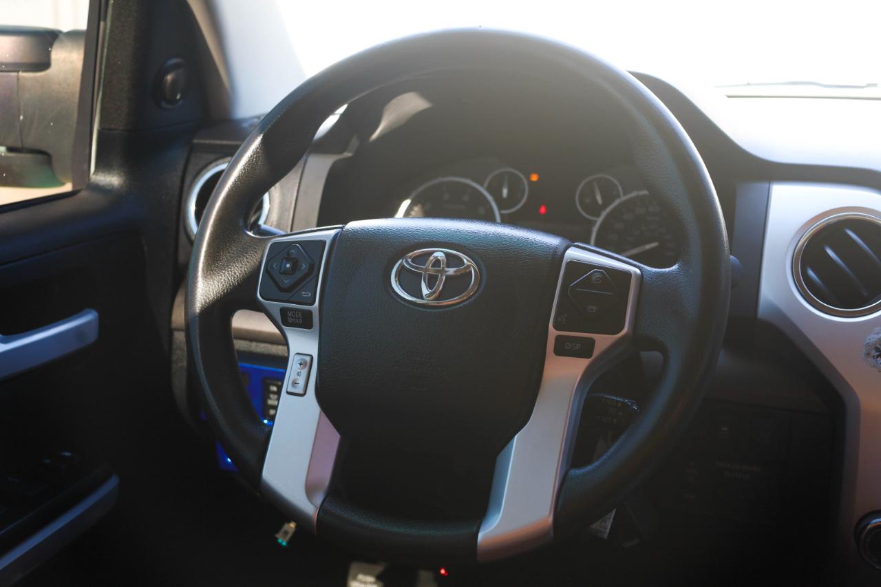 Toyota Tundra photo 22