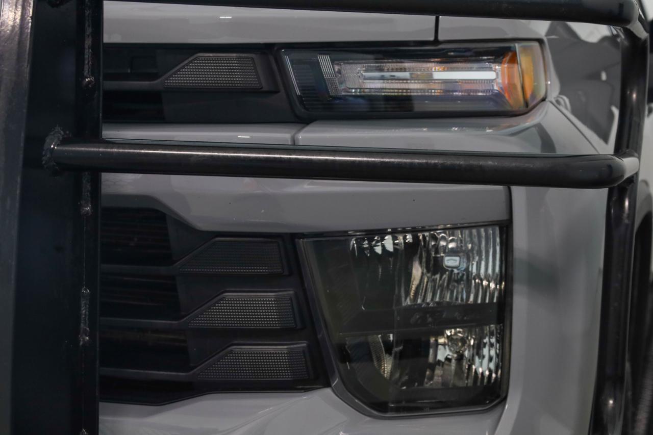 Chevrolet Silverado 2500HD Custom Crew Cab Short Box 4WD 2024