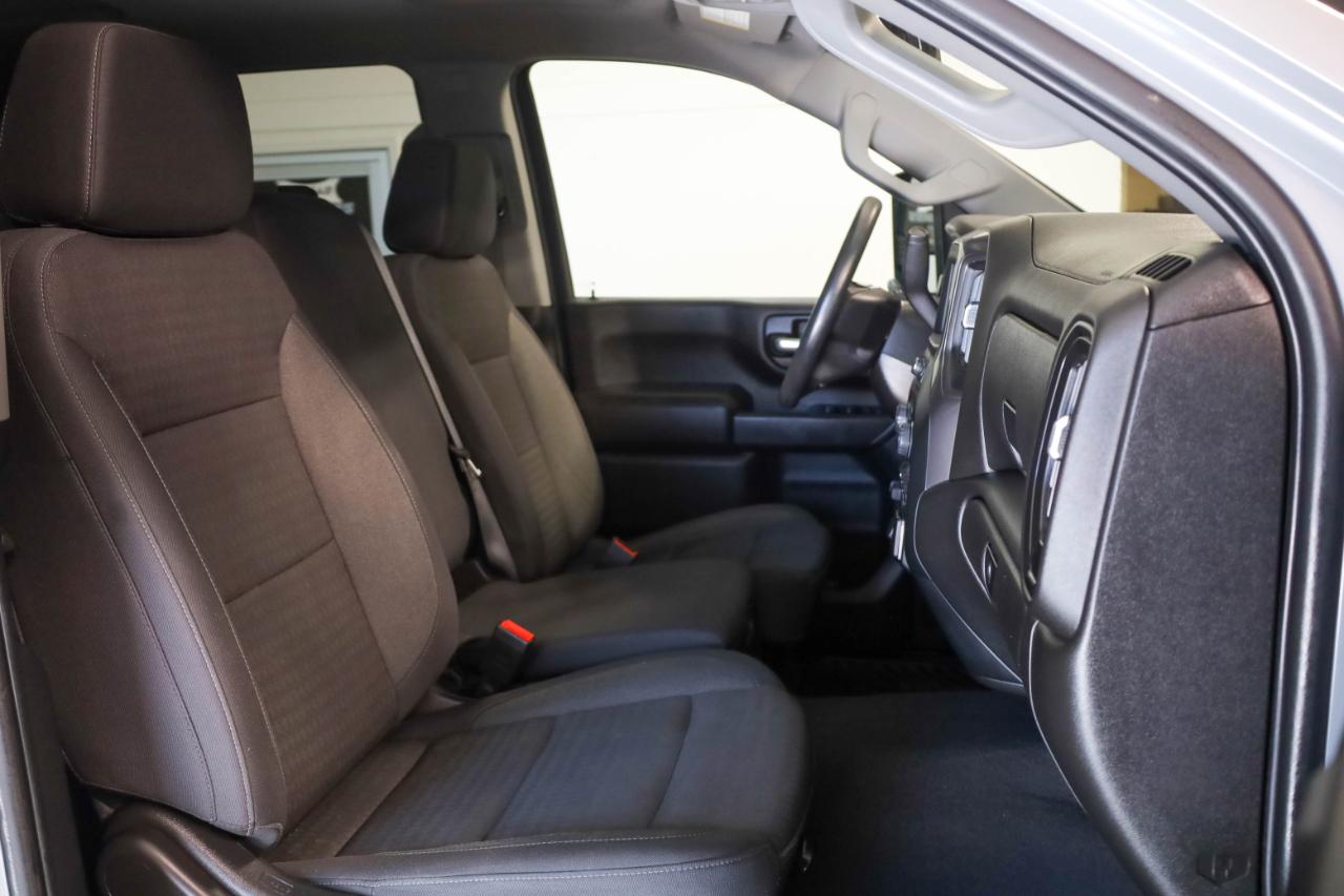 Chevrolet Silverado 2500HD Custom Crew Cab Short Box 4WD 2024