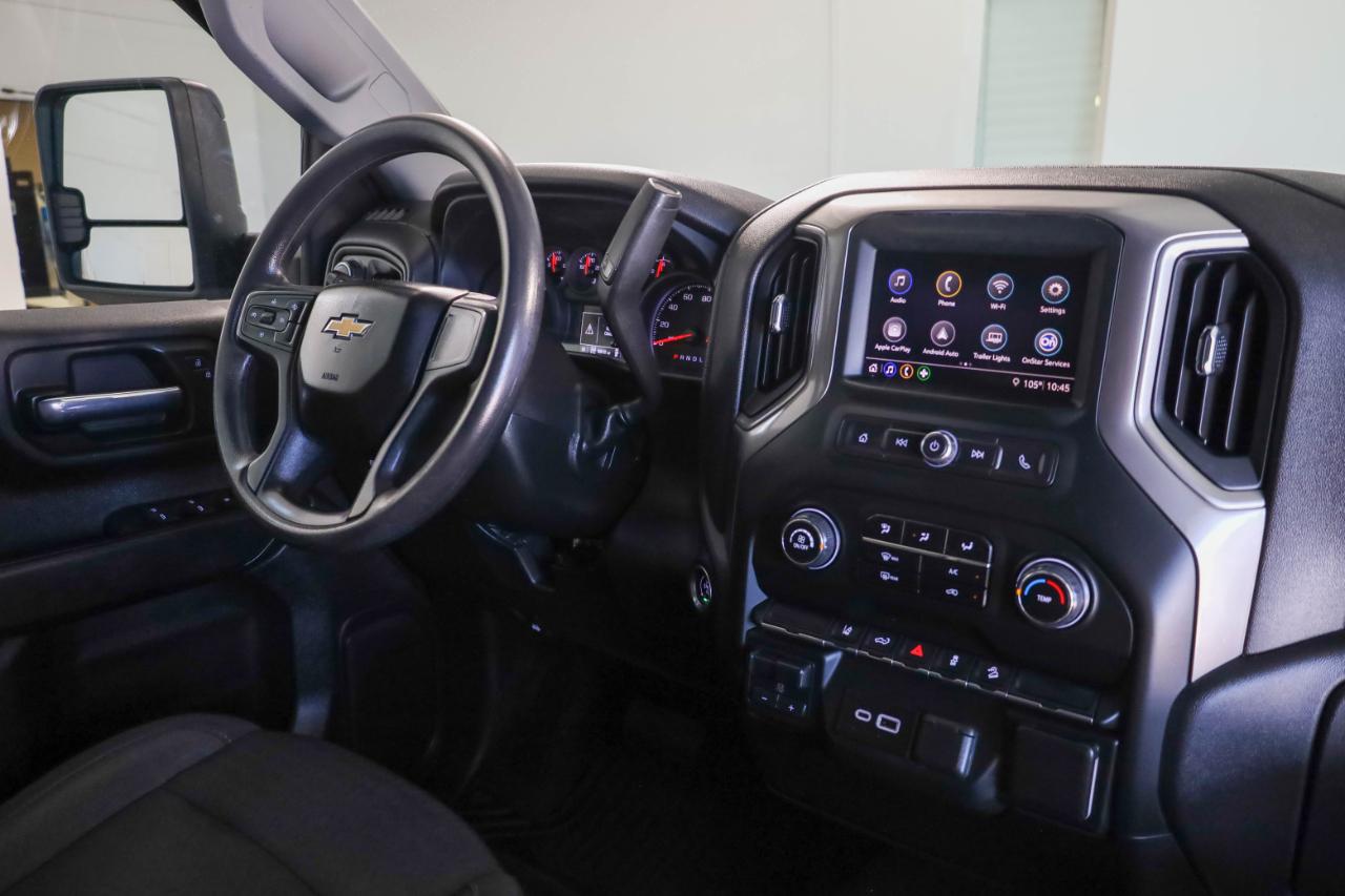 Chevrolet Silverado 2500HD Custom Crew Cab Short Box 4WD 2024