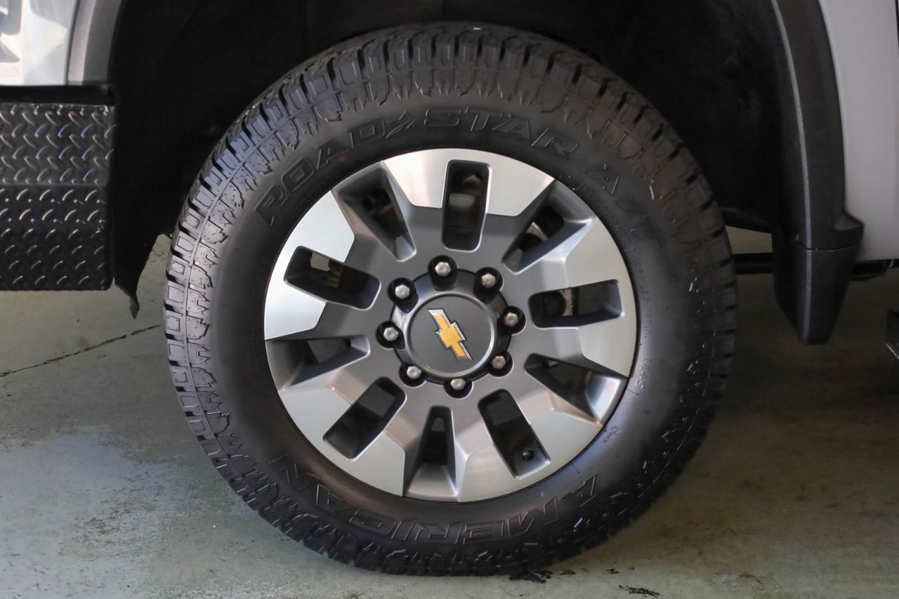Chevrolet Silverado 2500HD Custom Crew Cab Short Box 4WD 2024